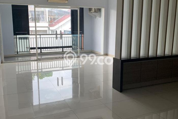 Ruko Dijual di Lengkong LT 118m2, LB 300m2 untuk Investasi Ruko Dijual di Lengkong LT 118m2, LB 300m2 untuk Investasi