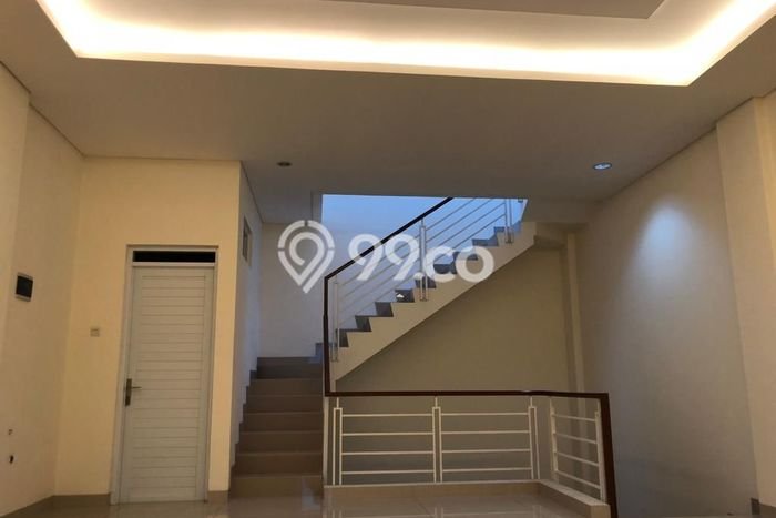 Ruko Bagus Dijual LB 500m2 Lokasi Strategis Bandung Area Cocok untuk Bisnis Ruko Bagus Dijual LB 500m2 Lokasi Strategis Bandung Area Cocok untuk Bisnis