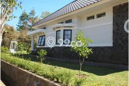 Rumah Luxury Modern Siap Huni di Setiabudi Bandung Rumah Luxury Modern Siap Huni di Setiabudi Bandung