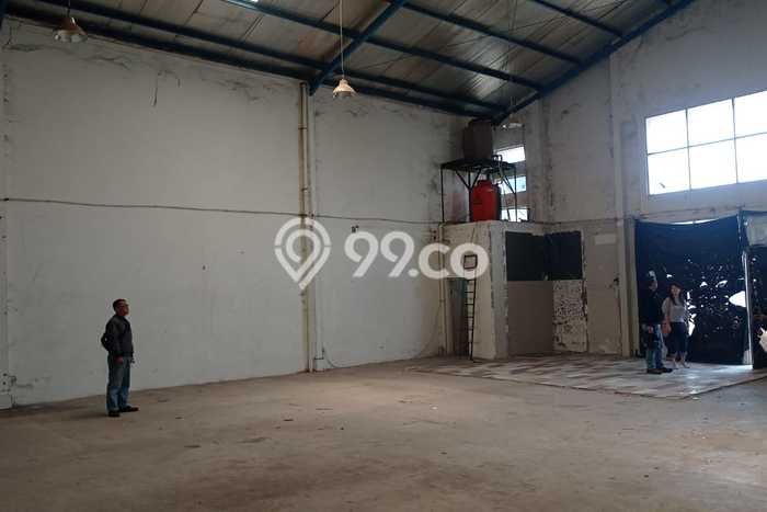 Disewakan Gudang di Kawasan Ramai Kopo Luas 218m2 Disewakan Gudang di Kawasan Ramai Kopo Luas 218m2