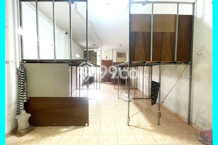 Ruko untuk Disewa di Pusat Jakarta Barat Luas Bangunan 267m2 Ruko untuk Disewa di Pusat Jakarta Barat Luas Bangunan 267m2