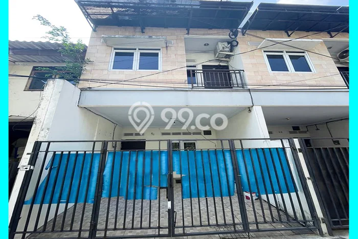 LOKASI PREMIUM! Rumah di Tanjung Duren, 2 KM, Lingkungan Tenang, Luas 44m² Bangunan 60m² LOKASI PREMIUM! Rumah di Tanjung Duren, 2 KM, Lingkungan Tenang, Luas 44m² Bangunan 60m²