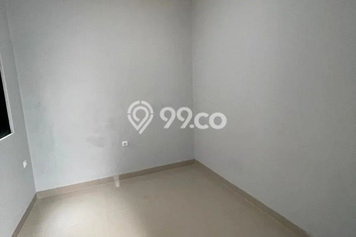 Lokasi terbaik! Rumah siap pakai dikontrakkan di Cengkareng LB 100m2 Lokasi terbaik! Rumah siap pakai dikontrakkan di Cengkareng LB 100m2