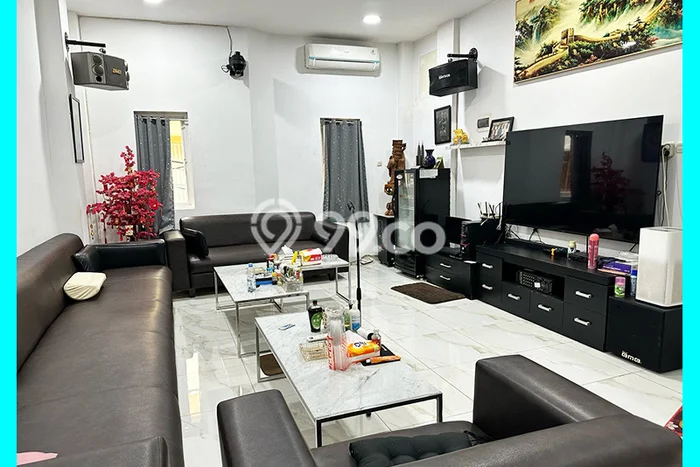 Disewakan! Rumah 2 Kamar Tidur &
2 Kamar Mandi di Jelambar, Jakarta Barat Disewakan! Rumah 2 Kamar Tidur &
2 Kamar Mandi di Jelambar, Jakarta Barat