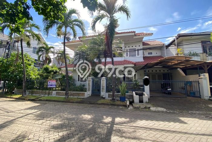 Rumah Mewah Dijual LT 300m2 di Kebon Jeruk, Jakarta Barat Rumah Mewah Dijual LT 300m2 di Kebon Jeruk, Jakarta Barat