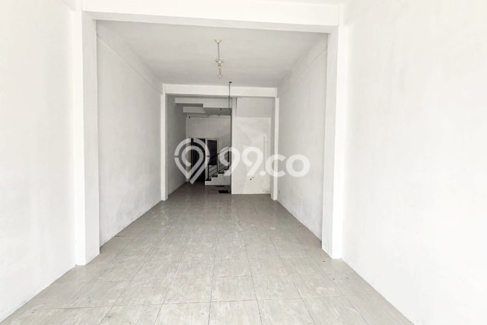 Unit Ruko Dijual di Surabaya LT 72m2 & LB 250m2 Unit Ruko Dijual di Surabaya LT 72m2 & LB 250m2