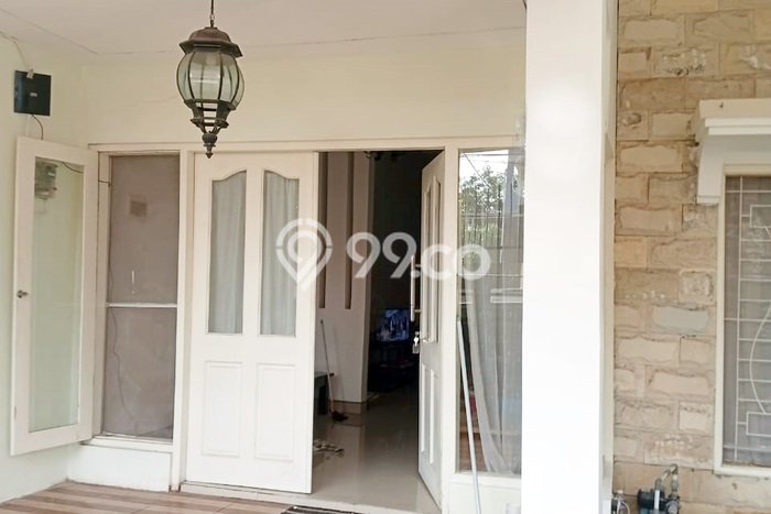 For Sale Hunian Rumah Nyaman 3 KT di Mulyosari, Surabaya For Sale Hunian Rumah Nyaman 3 KT di Mulyosari, Surabaya