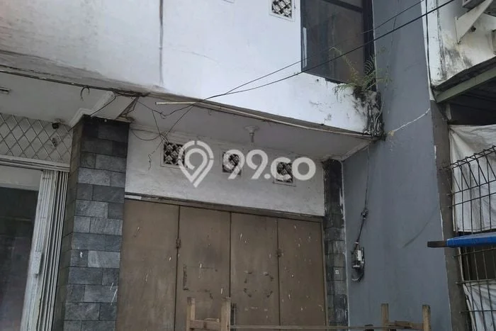 Ruko Komersial Disewakan di Serpong Tangerang Selatan Luas 250m2 Ruko Komersial Disewakan di Serpong Tangerang Selatan Luas 250m2