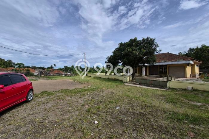 Lahan Kosong Dijual di Tangerang Selatan dengan Area 2200m2 Lahan Kosong Dijual di Tangerang Selatan dengan Area 2200m2