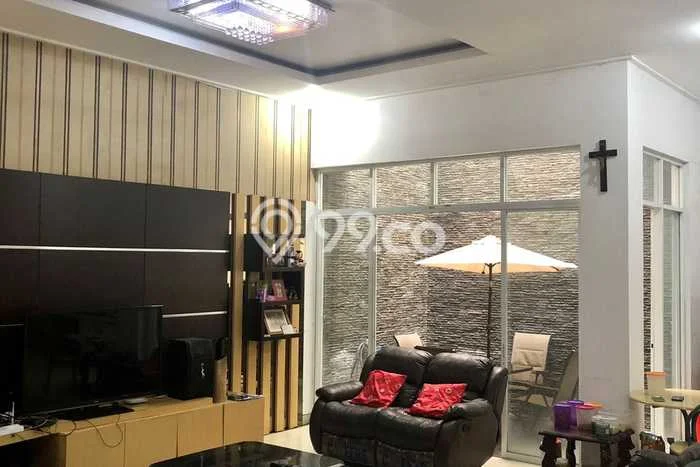 Siap Huni Hunian Elit 3 Kamar di Kebon Jeruk Dekat ke Mana Saja Siap Huni Hunian Elit 3 Kamar di Kebon Jeruk Dekat ke Mana Saja