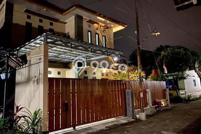 Rumah Terawat di Mlati, Sleman, LT 172m2m² Bangunan 260m2m² DIJUAL CEPAT! Rumah Terawat di Mlati, Sleman, LT 172m2m² Bangunan 260m2m² DIJUAL CEPAT!