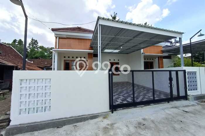 Dijual Cepat Rumah Favorit Siap Huni LB 70m2 di Mlati, Sleman Dijual Cepat Rumah Favorit Siap Huni LB 70m2 di Mlati, Sleman