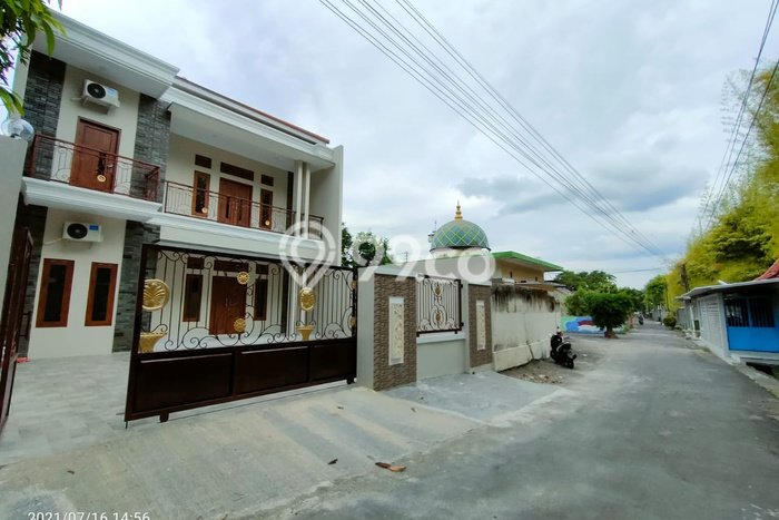 Rumah Nyaman di Depok, Sleman, LT 166m2m² LB 150m2m² Rumah Nyaman di Depok, Sleman, LT 166m2m² LB 150m2m²
