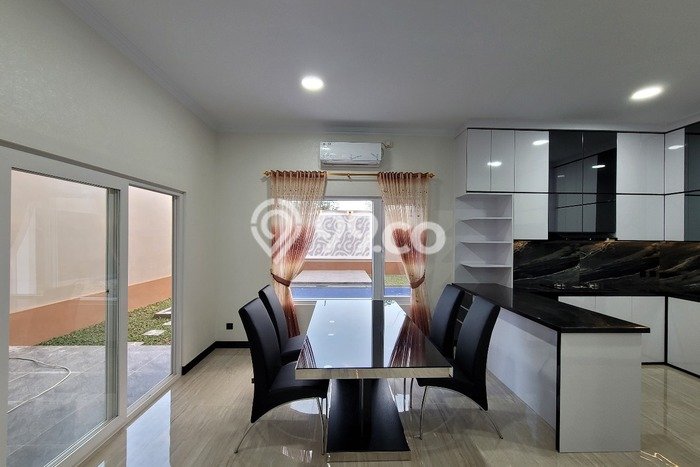 Hunian Eksklusif Dijual LT 296m2 di Depok, Sleman Hunian Eksklusif Dijual LT 296m2 di Depok, Sleman