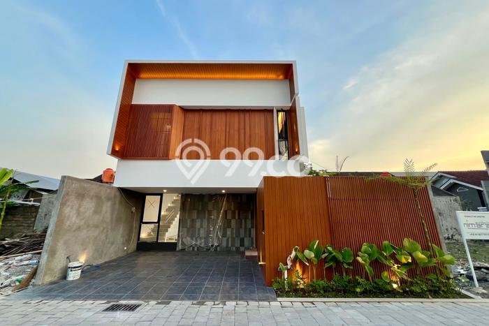 Dijual Hunian Mewah dengan Fasilitas Sekitar Lengkap di Depok, Sleman Dijual Hunian Mewah dengan Fasilitas Sekitar Lengkap di Depok, Sleman