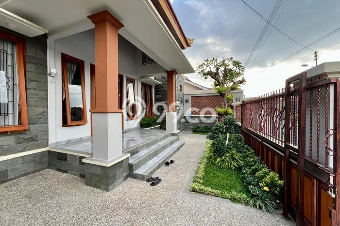 Siap Huni Hunian Elit 4 Kamar di Umbulharjo Dekat ke Mana Saja Siap Huni Hunian Elit 4 Kamar di Umbulharjo Dekat ke Mana Saja