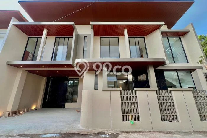 Jual Rumah Bagus Siap Huni LB 171m2 di Depok, Sleman Jual Rumah Bagus Siap Huni LB 171m2 di Depok, Sleman