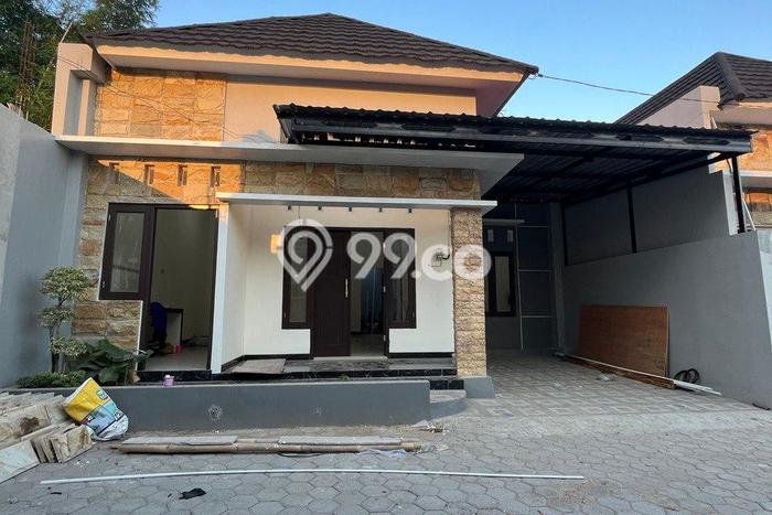 Jual Rumah Strategis Bagus Punya 3 KT di Depok Sleman SHM Jual Rumah Strategis Bagus Punya 3 KT di Depok Sleman SHM