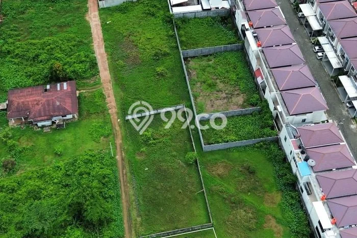 Lahan Kosong Dijual di Pontianak dengan Area 422m2 Lahan Kosong Dijual di Pontianak dengan Area 422m2