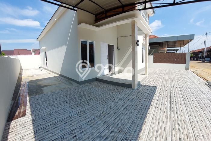 Rumah kawasan Pontianak Kota, Dekat Fasilitas, 2 KM, Luas 210m² LB 110m² Rumah kawasan Pontianak Kota, Dekat Fasilitas, 2 KM, Luas 210m² LB 110m²