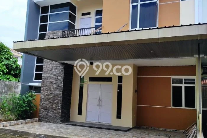 Rumah Strategis Modern Lb 240m2 di Pontianak Kota, Pontianak Rumah Strategis Modern Lb 240m2 di Pontianak Kota, Pontianak