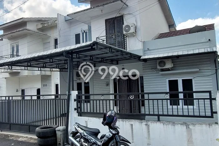 Rumah di Pontianak Kota, Pontianak, LT 150m2m² LB 170m2m² Rumah di Pontianak Kota, Pontianak, LT 150m2m² LB 170m2m²