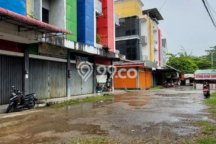 Ruko Usaha Dijual di Pontianak Kota Pontianak LT 76m2 & LB 204m2 Ruko Usaha Dijual di Pontianak Kota Pontianak LT 76m2 & LB 204m2