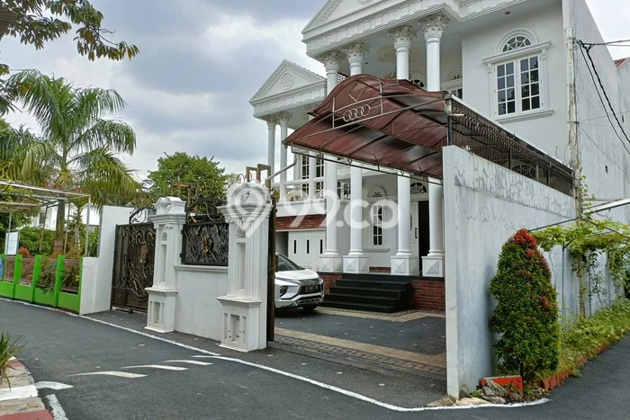 Rumah Sewa Jakarta Selatan LT 268m2 LB 680m2 Area Tanjung Barat Rumah Sewa Jakarta Selatan LT 268m2 LB 680m2 Area Tanjung Barat