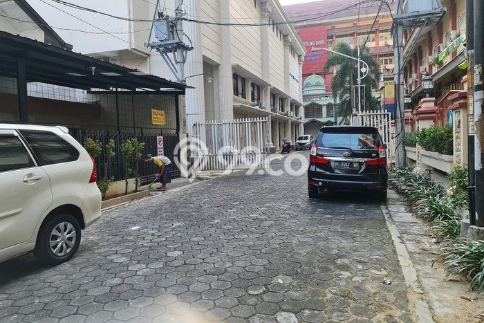 Unit Kost Dijual di Karang Tempel dengan 19 Kamar Kawasan Ramai Unit Kost Dijual di Karang Tempel dengan 19 Kamar Kawasan Ramai