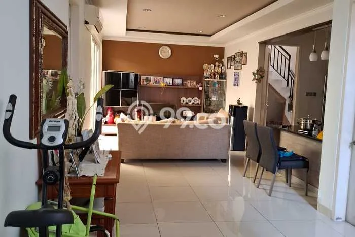 Dijual Rumah Mewah Megah Dengan View Eksklusif di Gading Serpong, Tangerang Dijual Rumah Mewah Megah Dengan View Eksklusif di Gading Serpong, Tangerang
