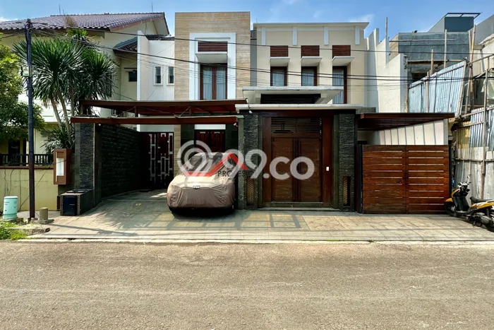 Ready to Use! Premium House LT 700m2 Desain Elegan di Tanjung Barat Ready to Use! Premium House LT 700m2 Desain Elegan di Tanjung Barat