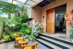 For Sale! Premium House LT 175m2 Desain Elegan di Ampera For Sale! Premium House LT 175m2 Desain Elegan di Ampera