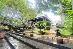 Dijual! Komersial di Kemang Jakarta Selatan LT 1344m2 / LB 610m2 Kawasan Bisnis Dijual! Komersial di Kemang Jakarta Selatan LT 1344m2 / LB 610m2 Kawasan Bisnis