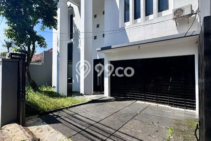 Disewakan Rumah Konsep Minimalis di Cilandak Jakarta Selatan dengan 4 Kamar Disewakan Rumah Konsep Minimalis di Cilandak Jakarta Selatan dengan 4 Kamar