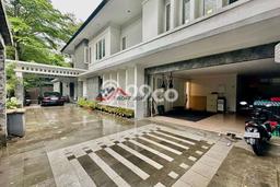 Ready to Use! Luxury House LT 765m2 Desain Elegan di Kemang Ready to Use! Luxury House LT 765m2 Desain Elegan di Kemang
