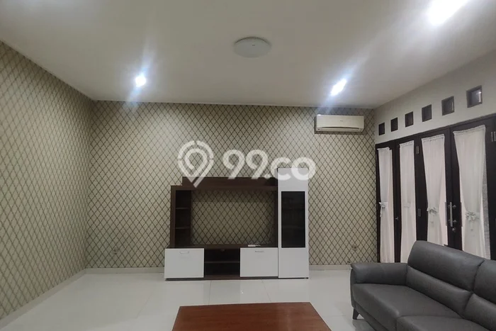 Disewakan Rumah Konsep Minimalis di Kebayoran Baru Jakarta Selatan dengan 4 KT Disewakan Rumah Konsep Minimalis di Kebayoran Baru Jakarta Selatan dengan 4 KT