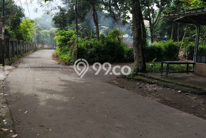 Lahan Strategis di Ciputat Dijual dengan Luas 2436m2 Lahan Strategis di Ciputat Dijual dengan Luas 2436m2