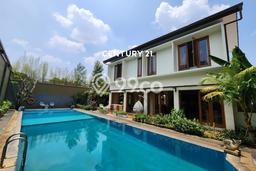 Rumah Luxury Modern Tanpa Renovasi di BSD City Tangerang Rumah Luxury Modern Tanpa Renovasi di BSD City Tangerang