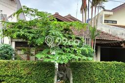 For Sale Hunian Rumah Terawat 3 KT di Bintaro, Jakarta Selatan For Sale Hunian Rumah Terawat 3 KT di Bintaro, Jakarta Selatan