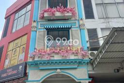 Ruko Dijual di Prime Area Tangerang Selatan Luas 243m2 Ruko Dijual di Prime Area Tangerang Selatan Luas 243m2