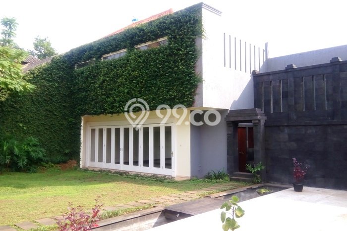 Rumah sewa siap pakai 4 KT di Senayan, Jakarta Selatan Rumah sewa siap pakai 4 KT di Senayan, Jakarta Selatan