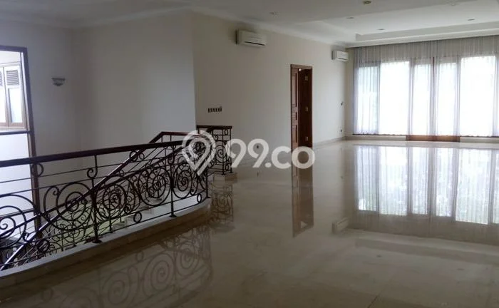 Rumah sewa siap huni 5 KT di Pejaten, Jakarta Selatan Rumah sewa siap huni 5 KT di Pejaten, Jakarta Selatan