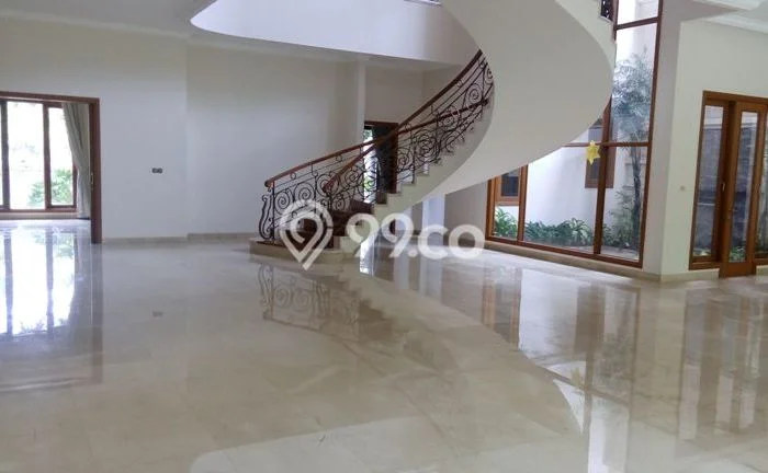 Rumah sewa siap huni 5 KT di Pejaten, Jakarta Selatan Rumah sewa siap huni 5 KT di Pejaten, Jakarta Selatan
