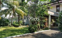 Rumah sewa siap pakai 5 KT di Kemang, Jakarta Selatan Rumah sewa siap pakai 5 KT di Kemang, Jakarta Selatan