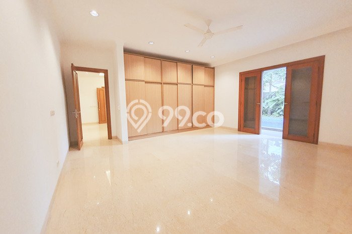 Rumah Bagus Disewakan di Pakubuwono, Jakarta Selatan LT 650m2, LB 500m2 Rumah Bagus Disewakan di Pakubuwono, Jakarta Selatan LT 650m2, LB 500m2
