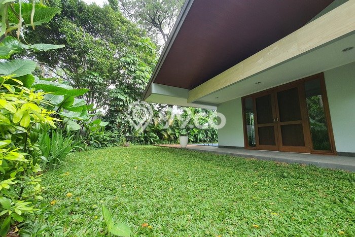Rumah Bagus Disewakan di Pakubuwono, Jakarta Selatan LT 650m2, LB 500m2 Rumah Bagus Disewakan di Pakubuwono, Jakarta Selatan LT 650m2, LB 500m2