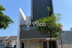 Hunian Mewah LB 260m2 Siap Pakai Desain Elegan di BSD The Green, Tangerang Hunian Mewah LB 260m2 Siap Pakai Desain Elegan di BSD The Green, Tangerang