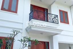 DIJUAL CEPAT! Rumah Nyaman area Graha Raya, Tangerang, LT 82m² Bangunan 125m² Bisa Nego! DIJUAL CEPAT! Rumah Nyaman area Graha Raya, Tangerang, LT 82m² Bangunan 125m² Bisa Nego!