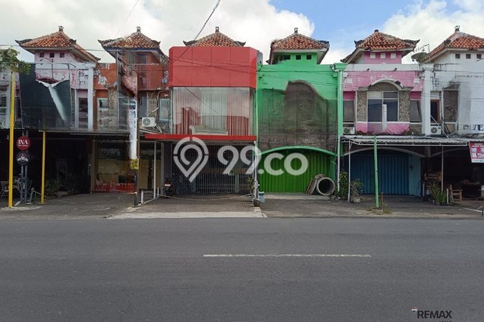 Ruko disewakan di Denpasar Selatan Denpasar dengan luas bangunan 160m2 Ruko disewakan di Denpasar Selatan Denpasar dengan luas bangunan 160m2