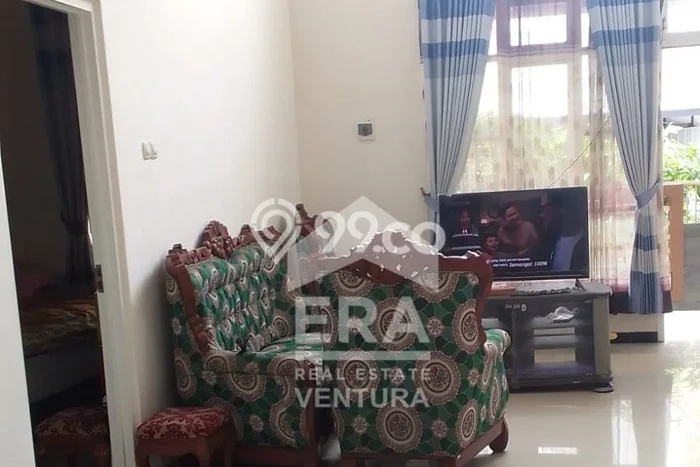 Rumah Nyaman area Kedungkandang, Malang, LT 141m2m² Bangunan 90m2m² Rumah Nyaman area Kedungkandang, Malang, LT 141m2m² Bangunan 90m2m²